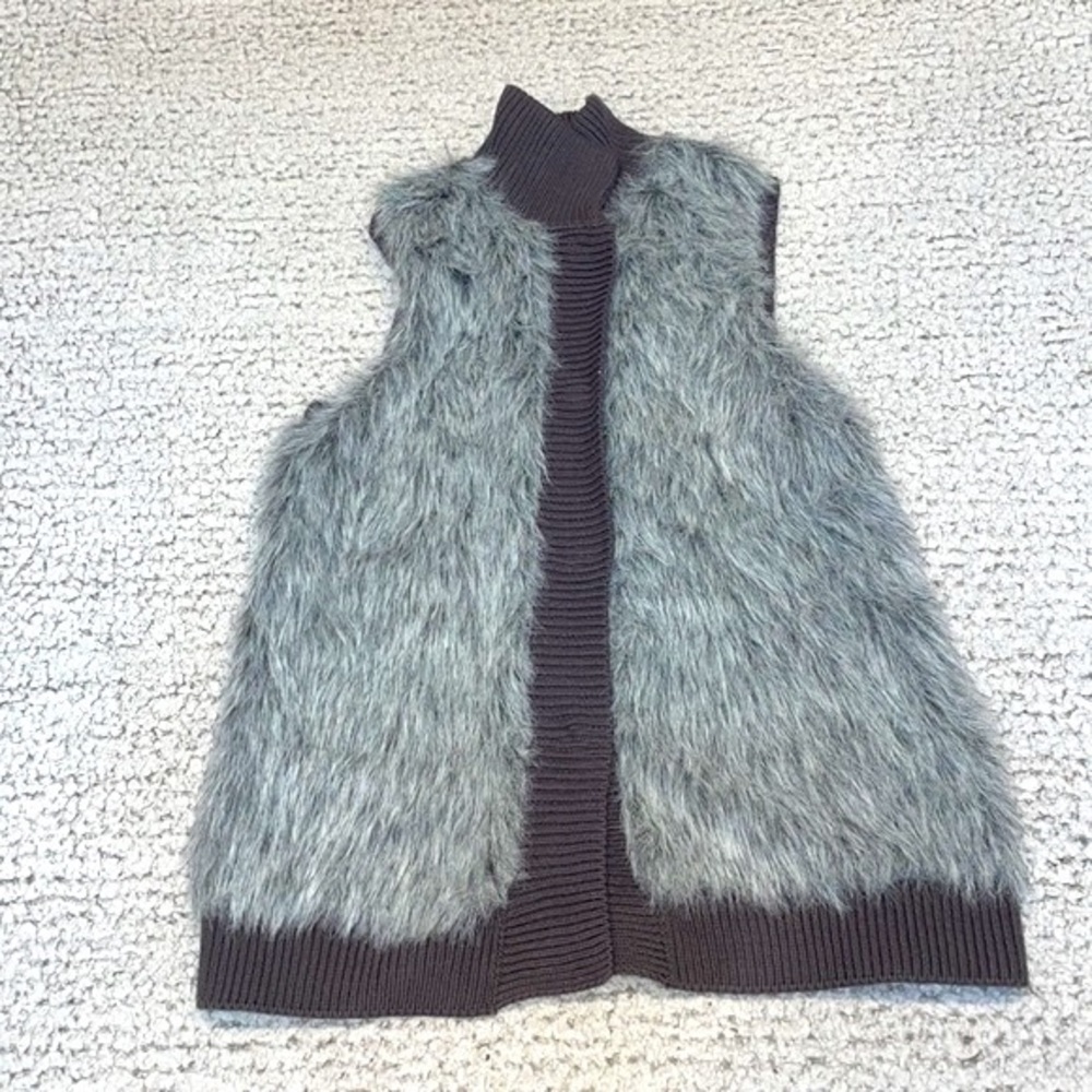 Elle Faux Fur Knit Sweater Vest, Size L